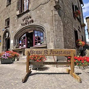  Hébergement de vacances Grande Maison Dans La Cité Médiévale De France